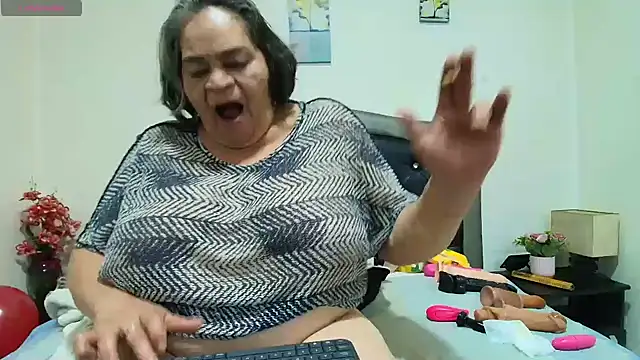 QueenMatturex's Live XXX Chat