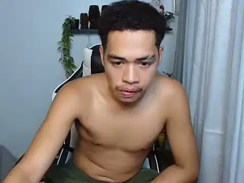 curlyasian_njxx 라이브 XXX 채팅