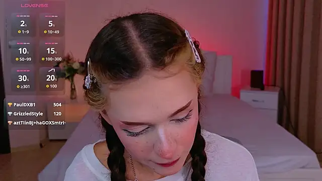 Adetta élő XXX-chatje