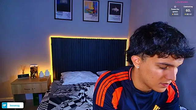 Leo_Savage_ Adlı Modelin Canlı XXX Sohbeti