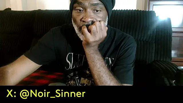 sinnernoir Adlı Modelin Canlı XXX Sohbeti