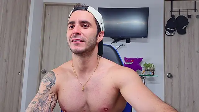 Latino_stud4u Pertunjukan Webcam