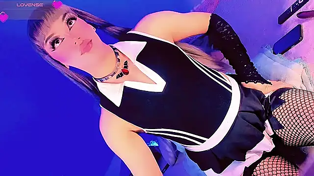 Chat +18 de Shiaki_04 ao vivo