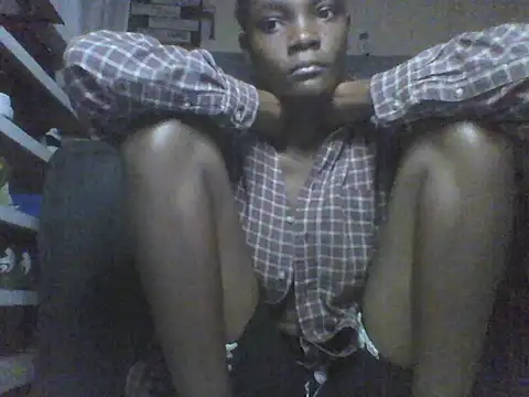 Chat XXX en directo de petite_keilah