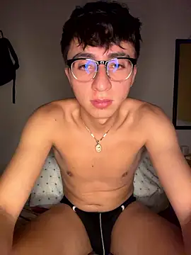 CamiRojas_boy 现场XXX聊天
