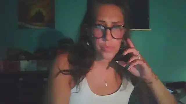 دردشة QTwittaBooT الجنسية المباشرة