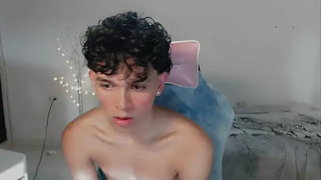 แชท XXX สดของ FUNNY_DICK_