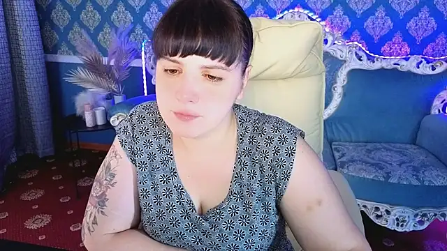צ'אט XXX בשידור חי של KatrinMilly