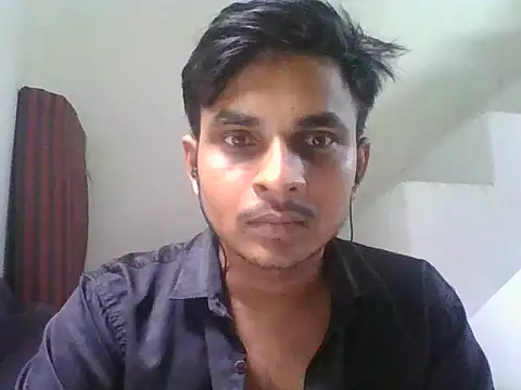 Sumit_LkO Chat XXX in diretta