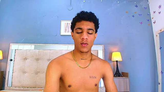 _Thiago12 Live XXX-Chat