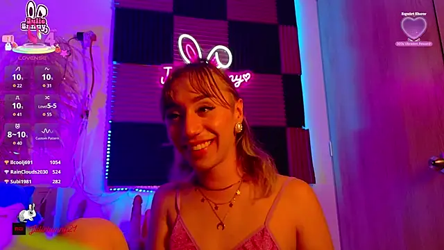 Littlebunny21 live XXX chat