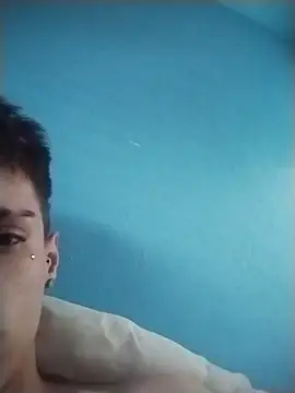 Show modela jottthott8 na web-kameri