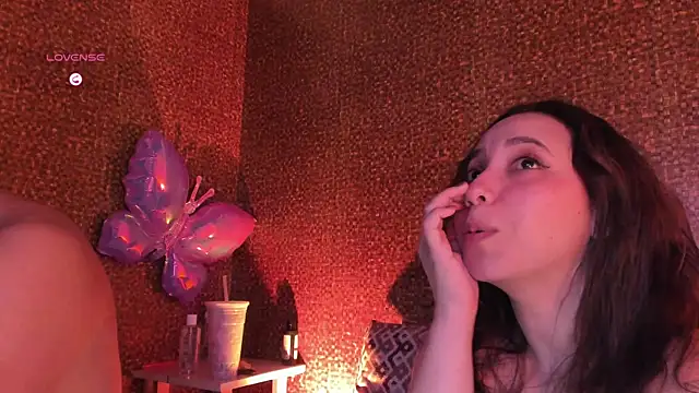 Apartment28 Live XXX Chat