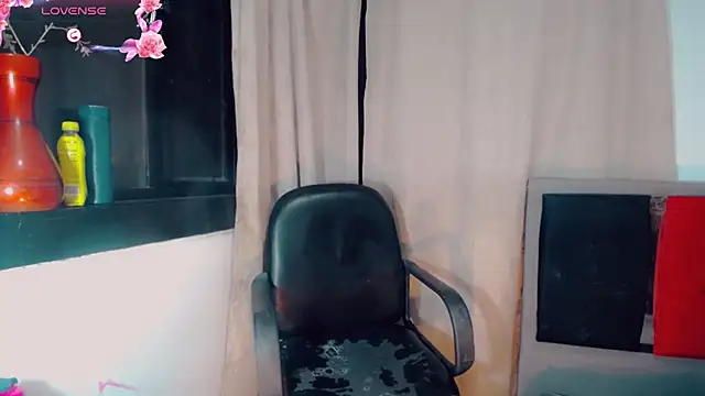 XXX chat uživo modela Katha_Gomez