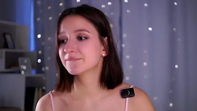 FalineBeacher Chat XXX live