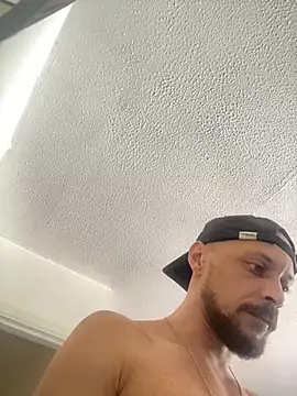 MattMiller28 Adlı Modelin Canlı XXX Sohbeti