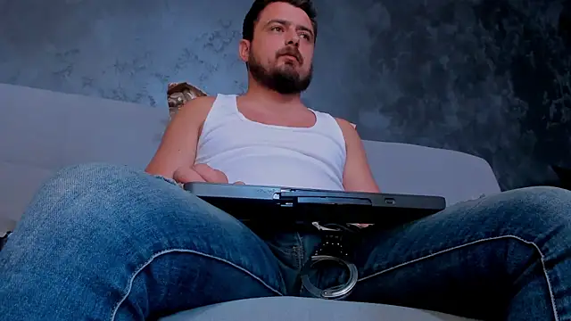CLOUDYMARK Chat XXX live