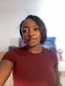 alissradiante1's Live XXX Chat