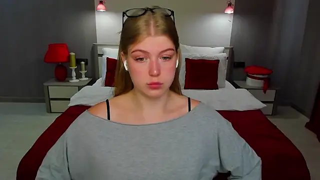 Stella_Light XXX чат на живо