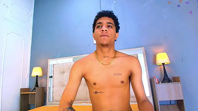 _Thiago12 Live XXX-Chat