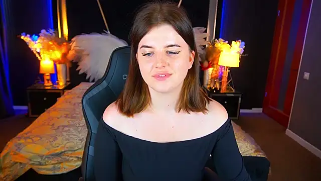 KristiFoxy – Naživo XXX chat