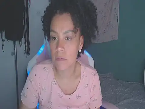 دردشة shayna_cute الجنسية المباشرة