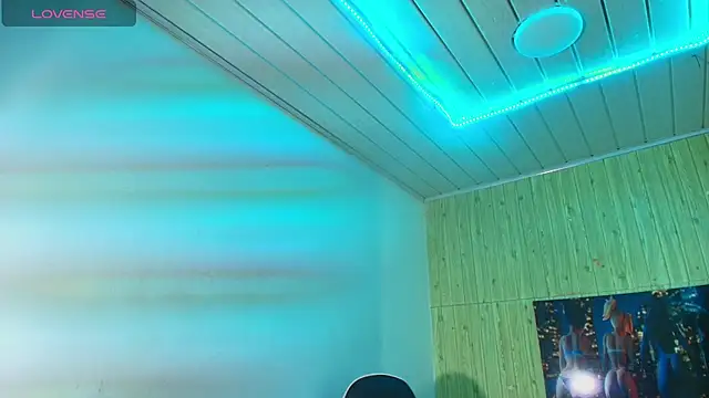 honeyluxe_n Live XXX chat