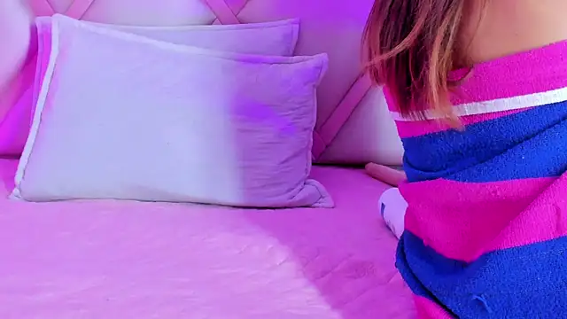 shaira-07 লাইভ XXX চ্যাট