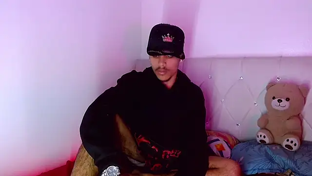 Angel_foxc13 webkamerás műsora