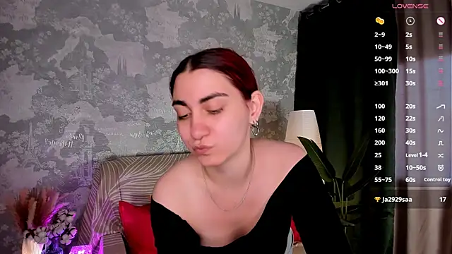 hannacheekss_ Adlı Modelin Canlı XXX Sohbeti
