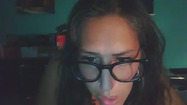 QTwittaBooT Live XXX Chat