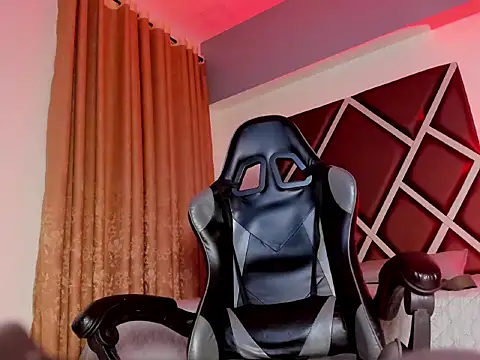 Axel_Royce 现场XXX聊天