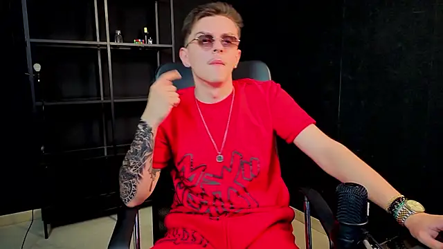 FelixStarkk Live XXX Chat