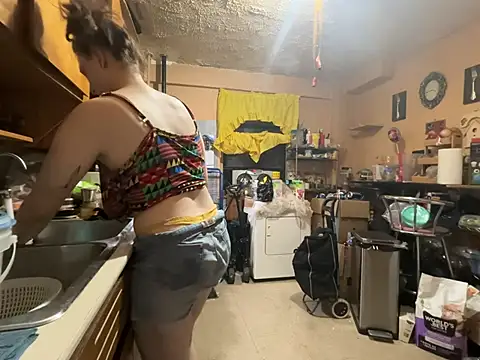 Snowbunnycake_131's Live XXX Chat