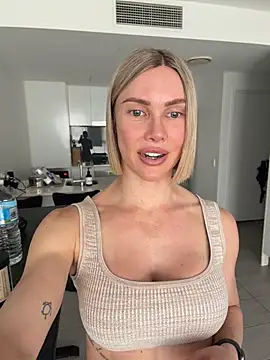 raeparks live XXX chat