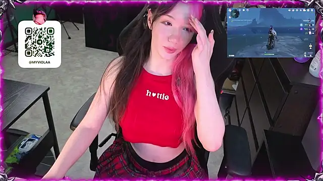 Maya_Viola élő XXX-chatje