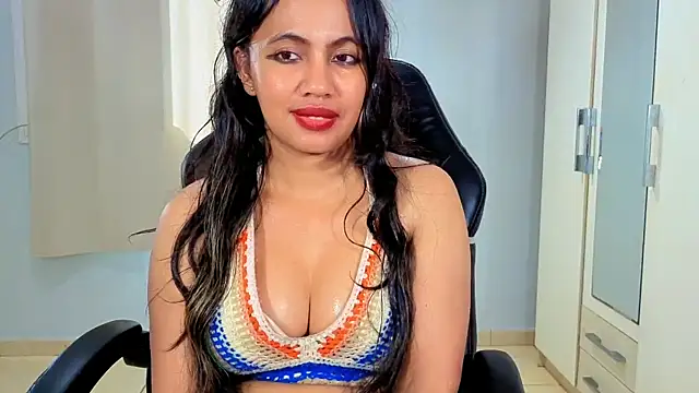 FannyXhot Adlı Modelin Canlı XXX Sohbeti