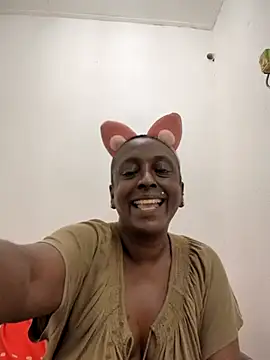 mamakarma1403 Show Webcam