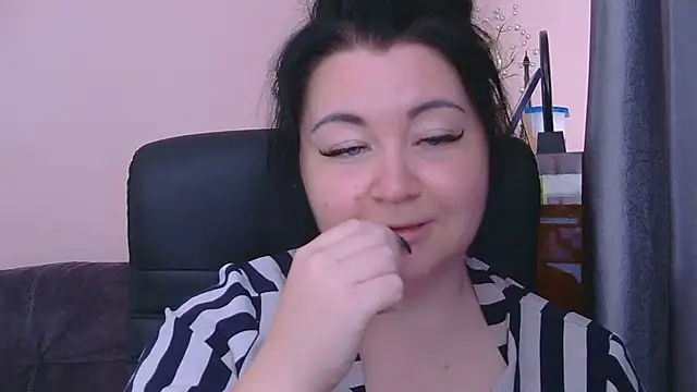XXX chat uživo modela Medjik_lool