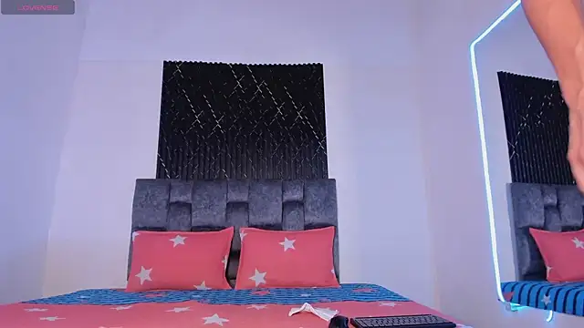ThiagoSexy005 Live XXX Chat