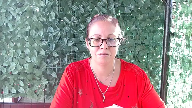 LadyHellene Chat XXX in diretta