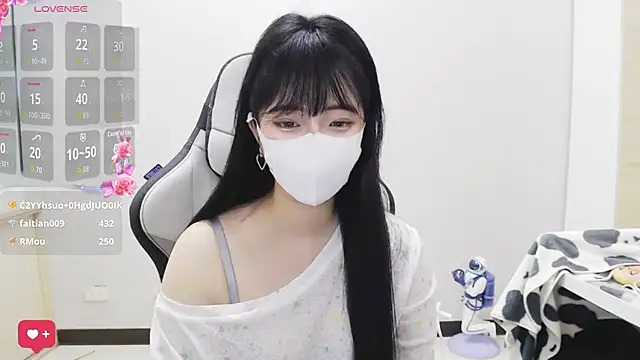 Živý XXX chat Nina_777_