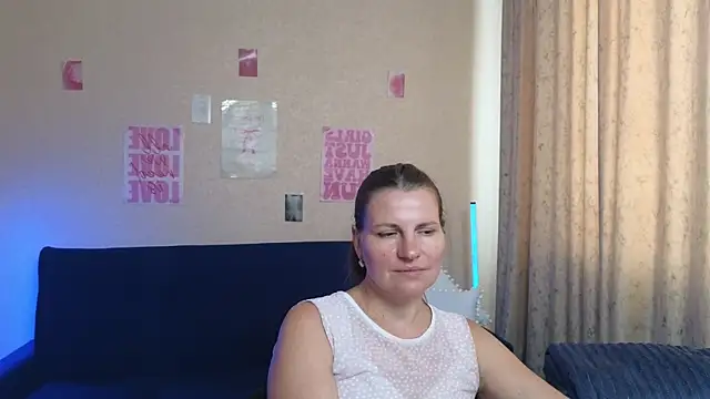 Živý XXX chat Mirabelle_Velvet