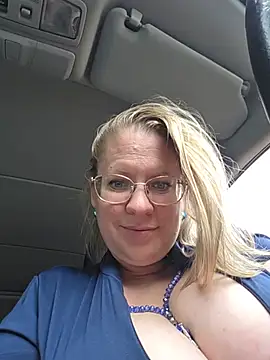 BustyLanaX's Live XXX Chat