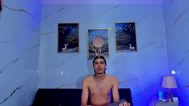 BOYS_IN_THE_EMPIRE Adlı Modelin Canlı XXX Sohbeti