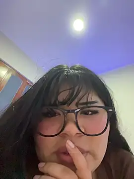 XXX chat uživo modela Cannella_0