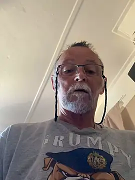 Moonraker64's Live XXX Chat