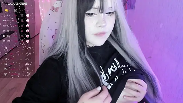 SelenaCuteのライブXXXチャット