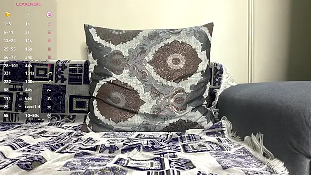 Chat +18 de NichollePoque ao vivo
