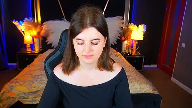 Chat +18 de KristiFoxy ao vivo